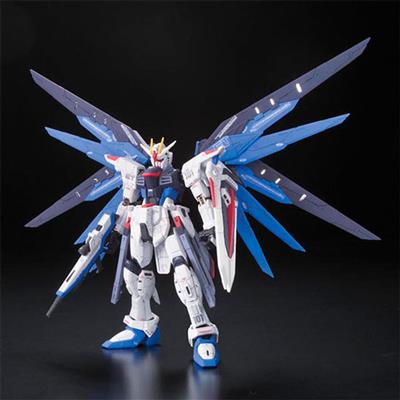Gundam FREEDOM Real Grade Plastic Model Kit 1/144