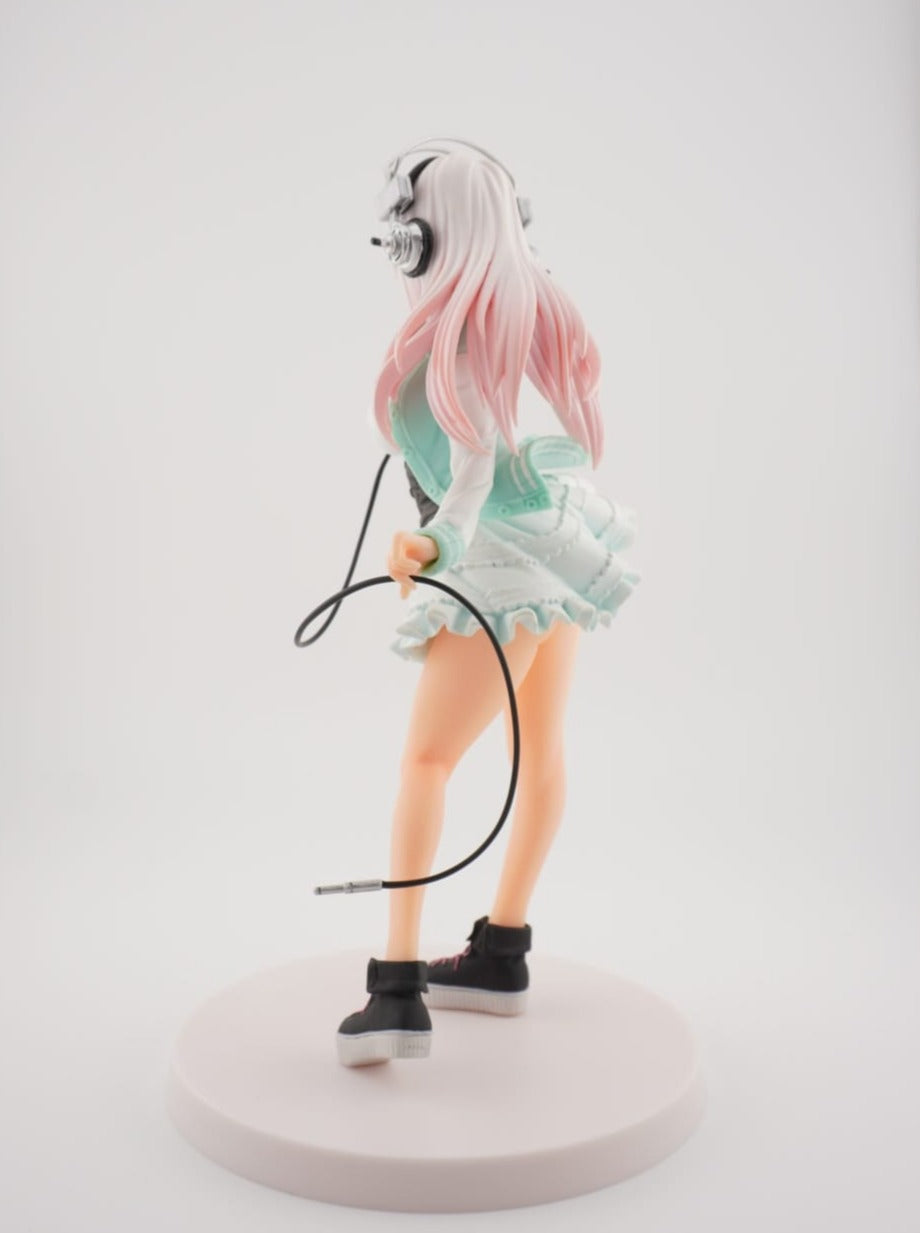 Super Sonico SQ 18cm Figur