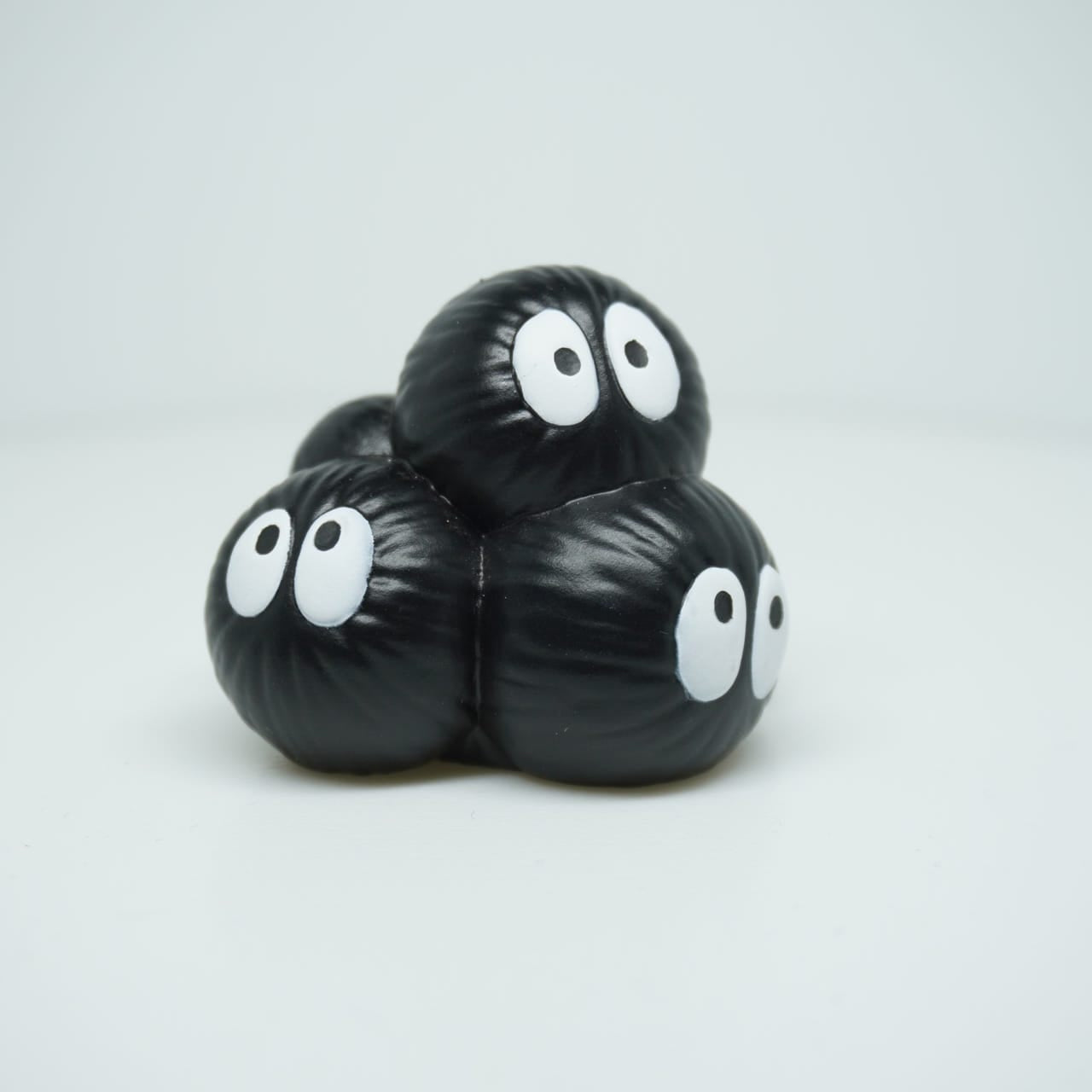 Ghibli's Chihiros Reise ins Zauberland Susuwatari 4cm Fingerpuppen Figur