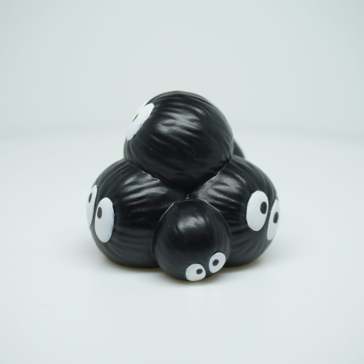 Ghibli's Chihiros Reise ins Zauberland Susuwatari 4cm Fingerpuppen Figur