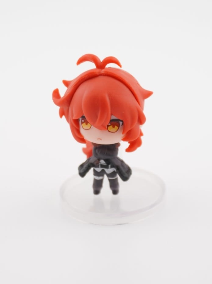 Genshin Impact Diluc 4,3cm Figur