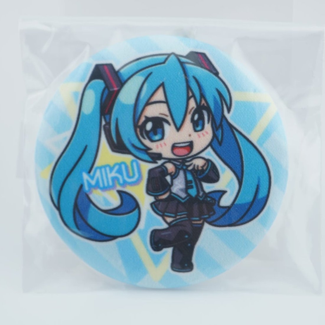 Hatsune Miku 6cm Button mit Stoffüberzug