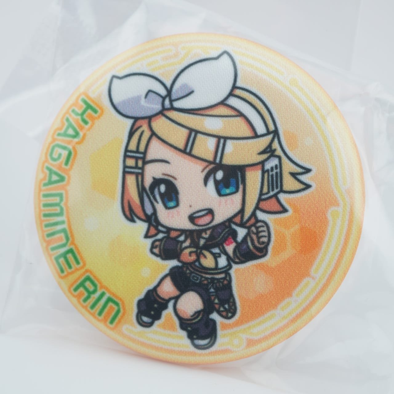 Hatsune Miku Rin 6cm Button mit Stoffüberzug