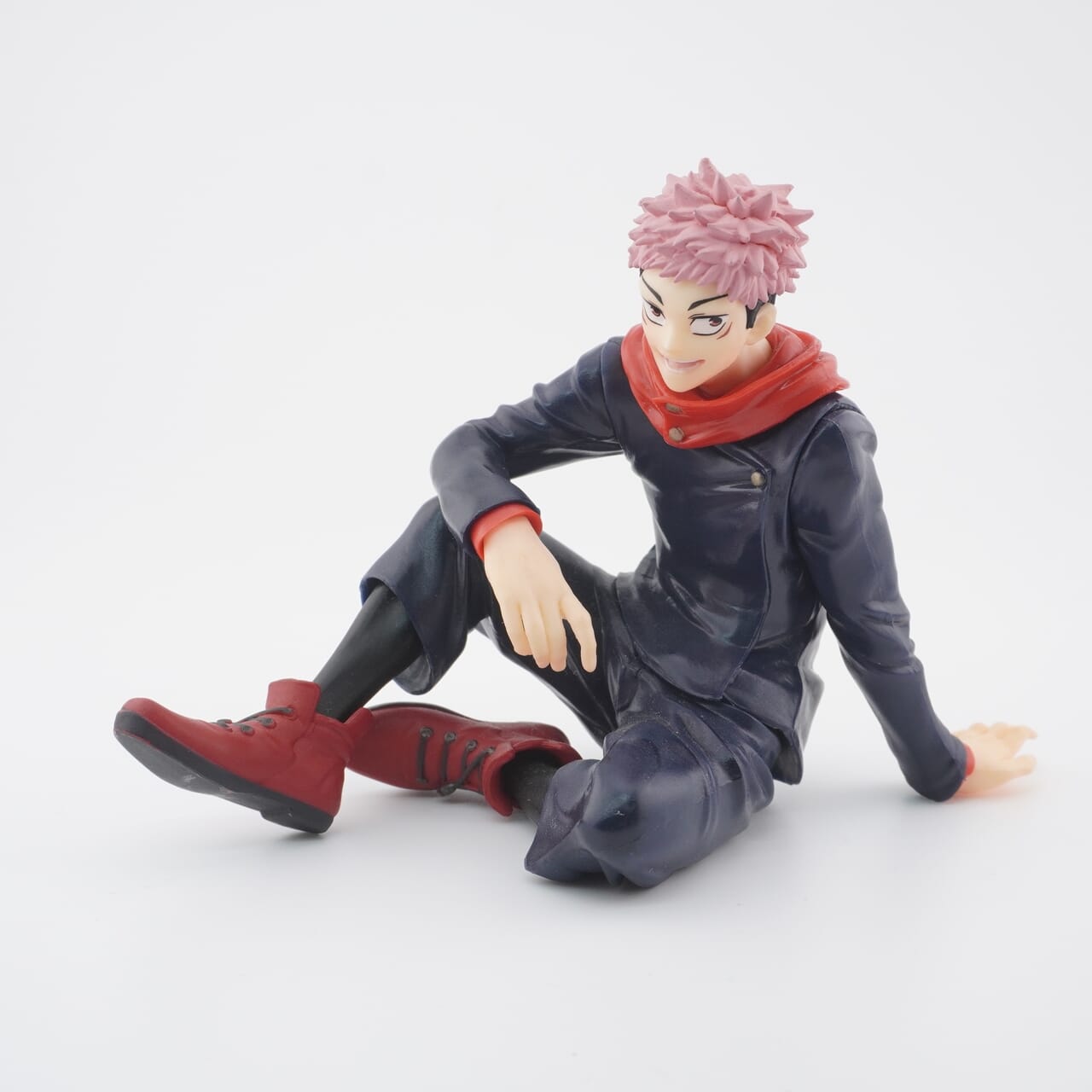 Jujutsu Kaisen Yuji Itadori 8cm Figur