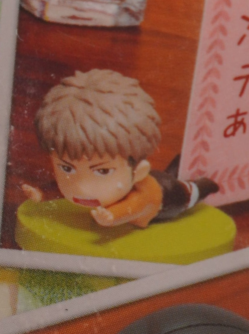 Attack on Titan Jean Desktop Helper Figur