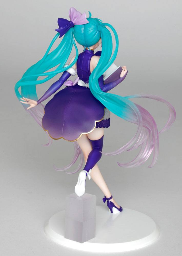 Hatsune Miku Miku 3rd Season Winter Statue