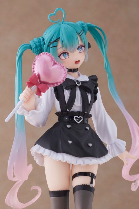 Hatsune Miku Fashion Subculture Version Statue