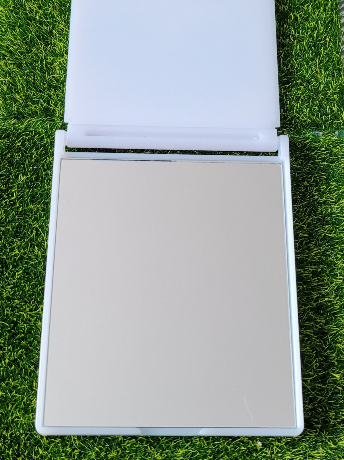 Psycho Pass Klapp-Spiegel Nippon4U