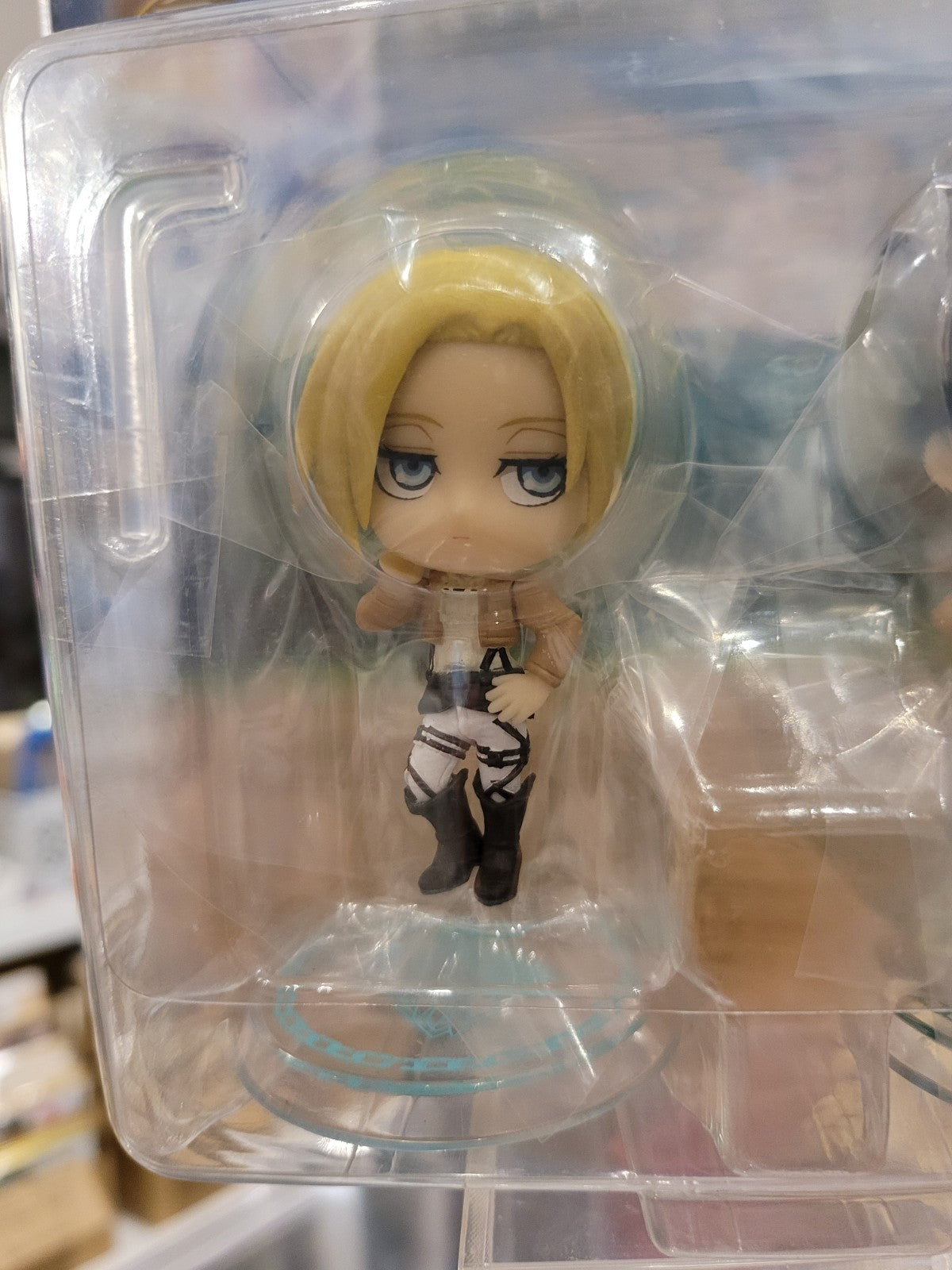 Attack on Titan Eren & Annie Figur Set Nippon4U