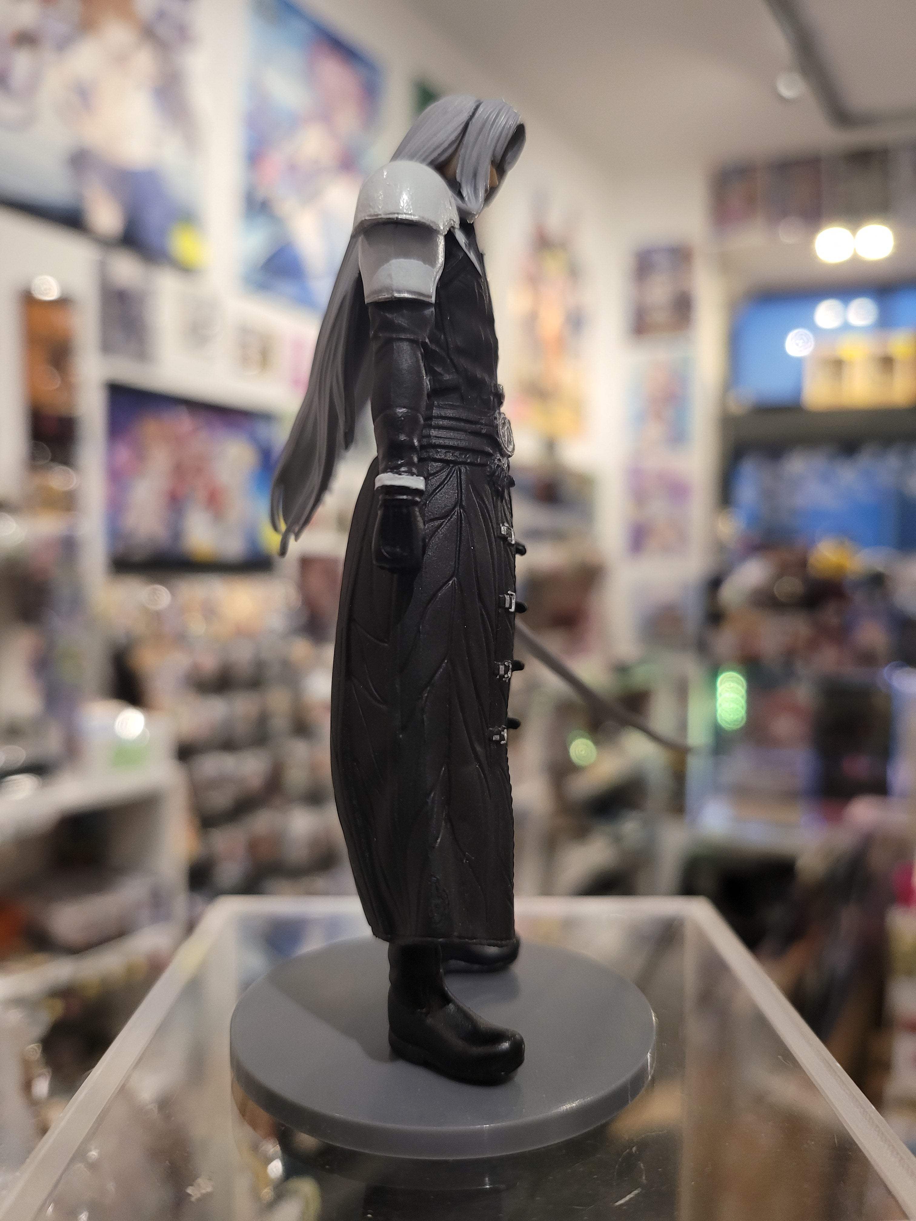 Final Fantasy VII Remake Trading Arts Mini Sepiroth Figur Nippon4U