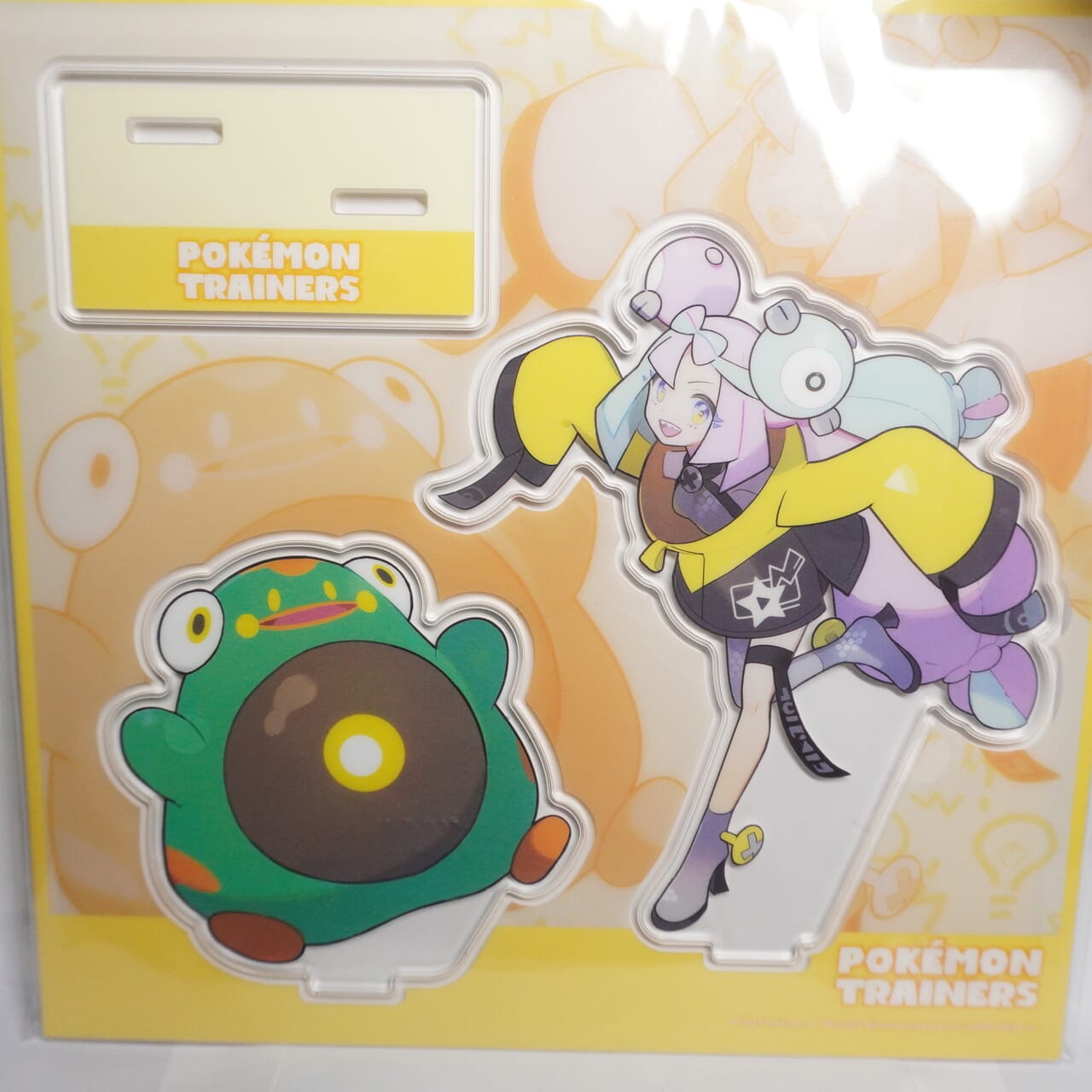 Pokemon Center Enigmara & Wampitz 12,5 cm Aufsteller