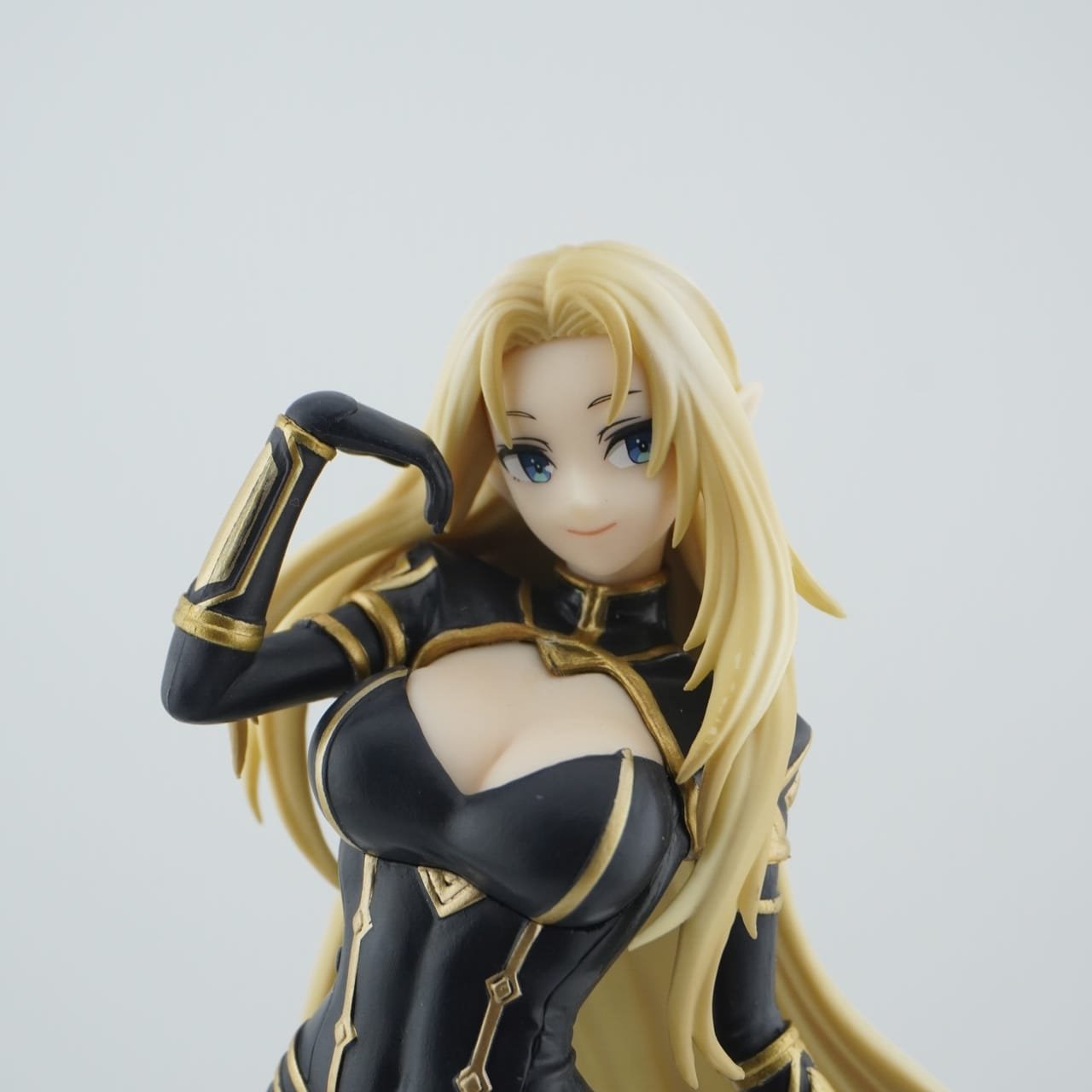 Eminence in Shadow Alpha 19cm Figur
