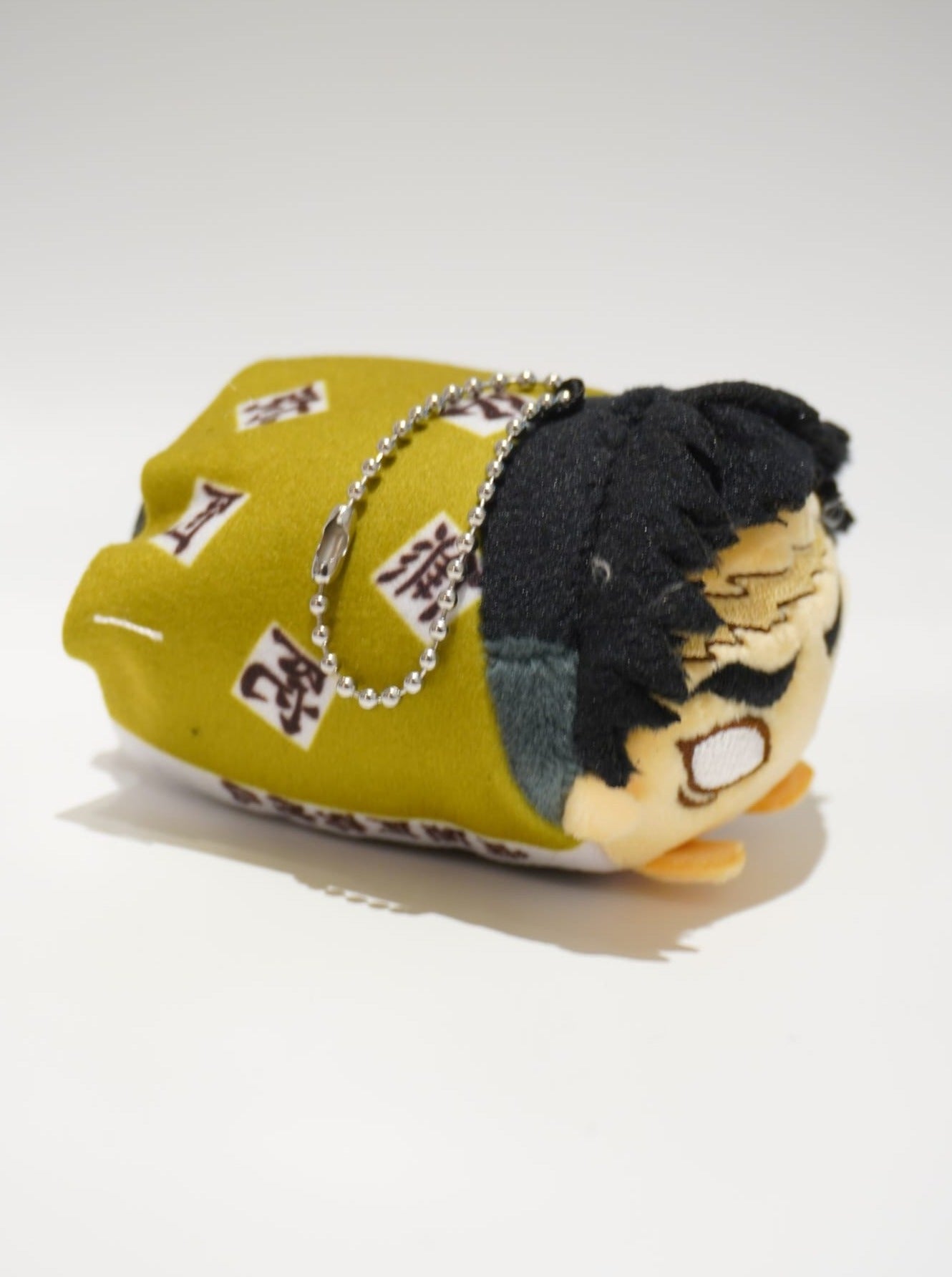 Demon Slayer Gyomei liegend 9cm Plüsch