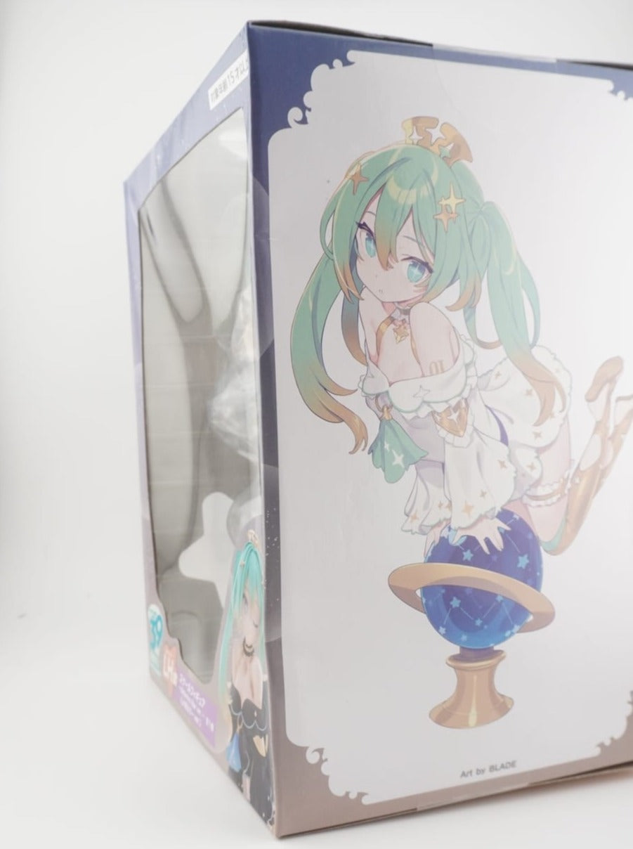 Hatsune Miku Kuji Last Version 17cm Figur (beschädigter Karton)