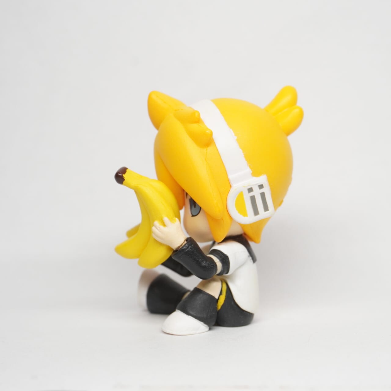 Hatsune Miku Vocaloid Rin Hide & Seek 4,5 cm Figur