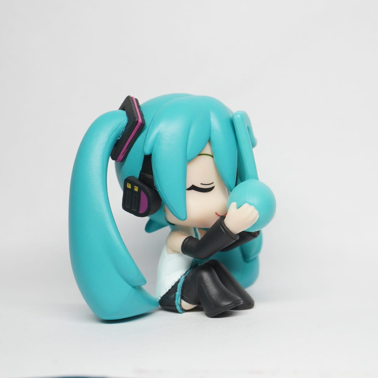 Hatsune Miku Vocaloid Hide & Seek 4,5 cm Figur