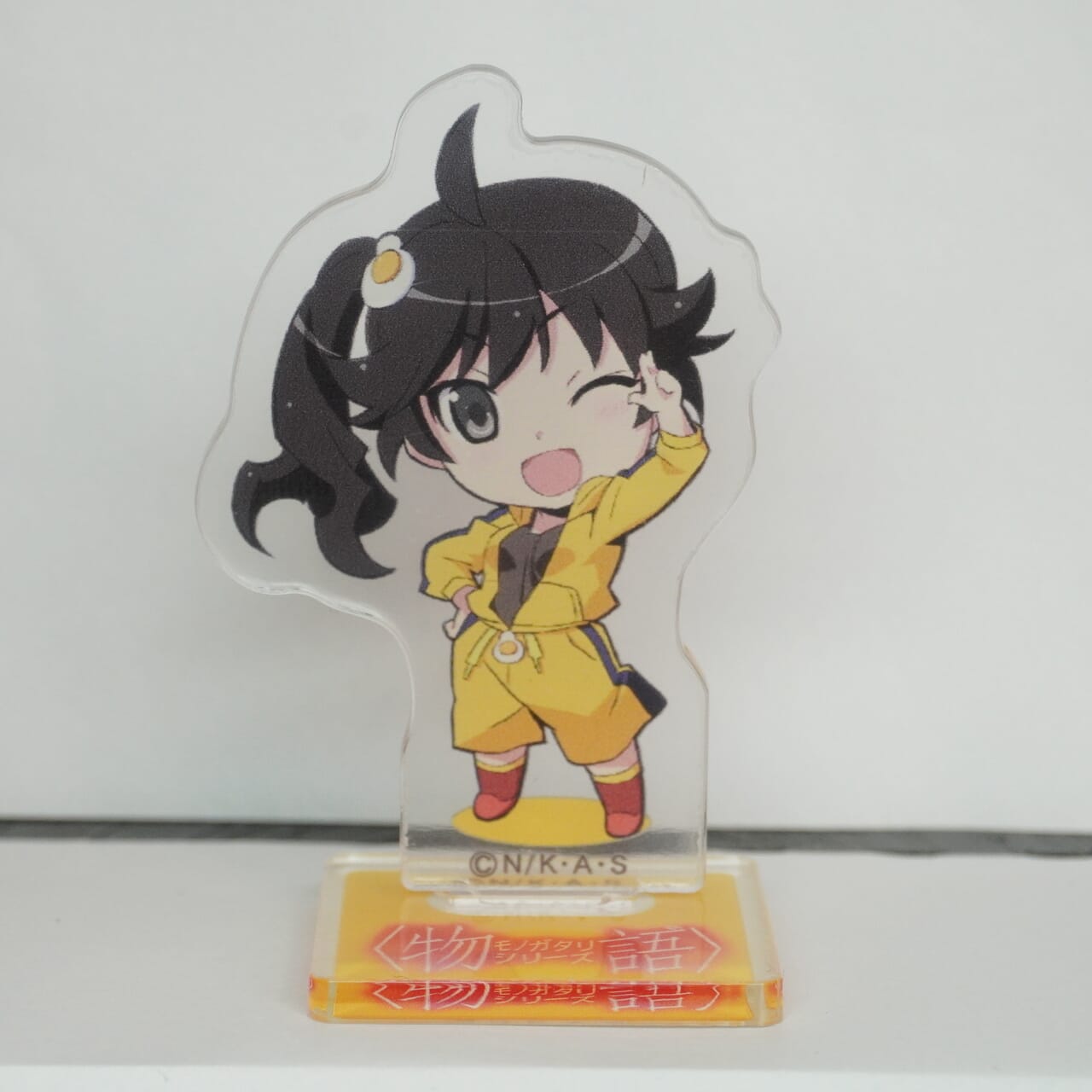 Monogatari Karen Araragi 5cm Aufsteller
