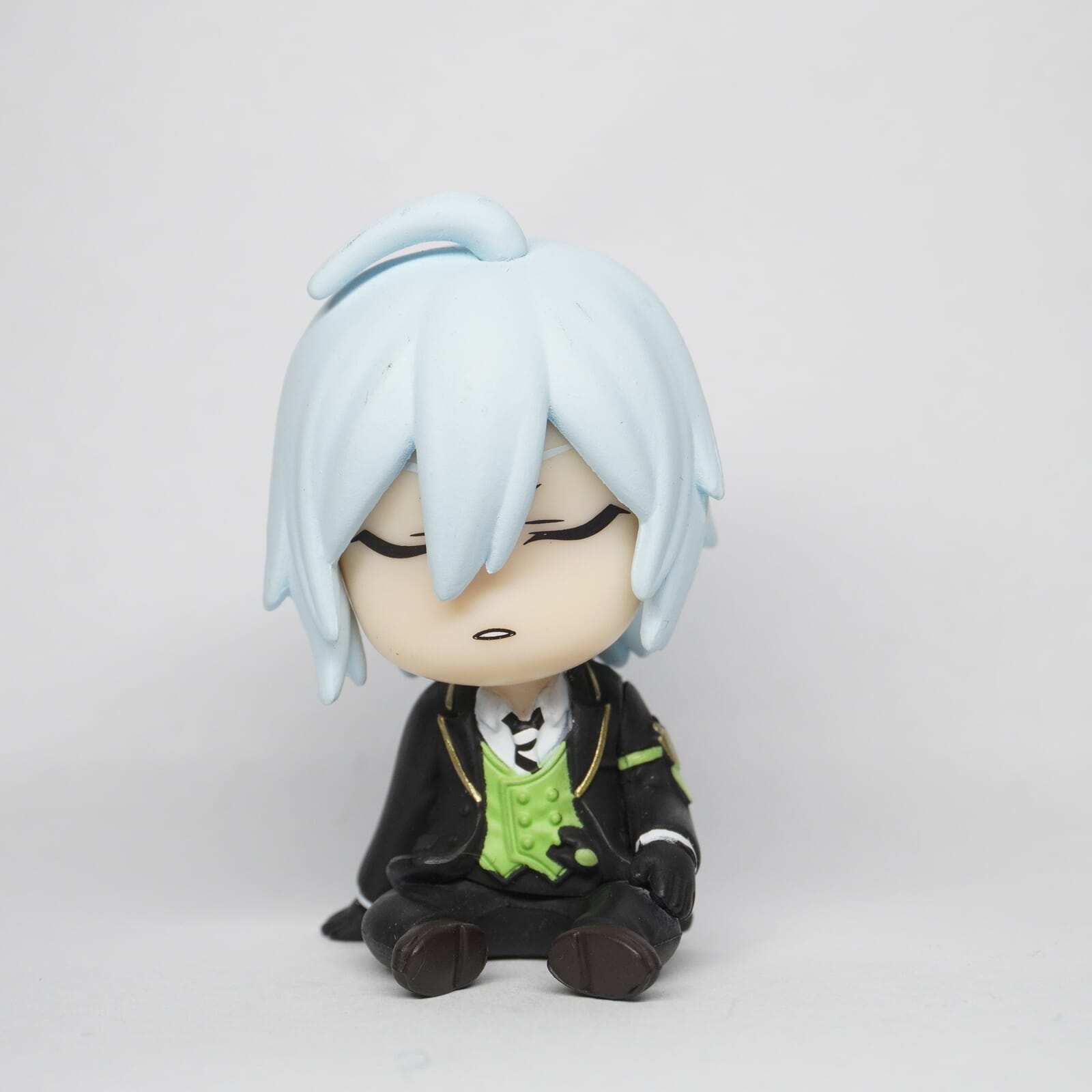 Twisted Wonderland Silver 5cm Figur