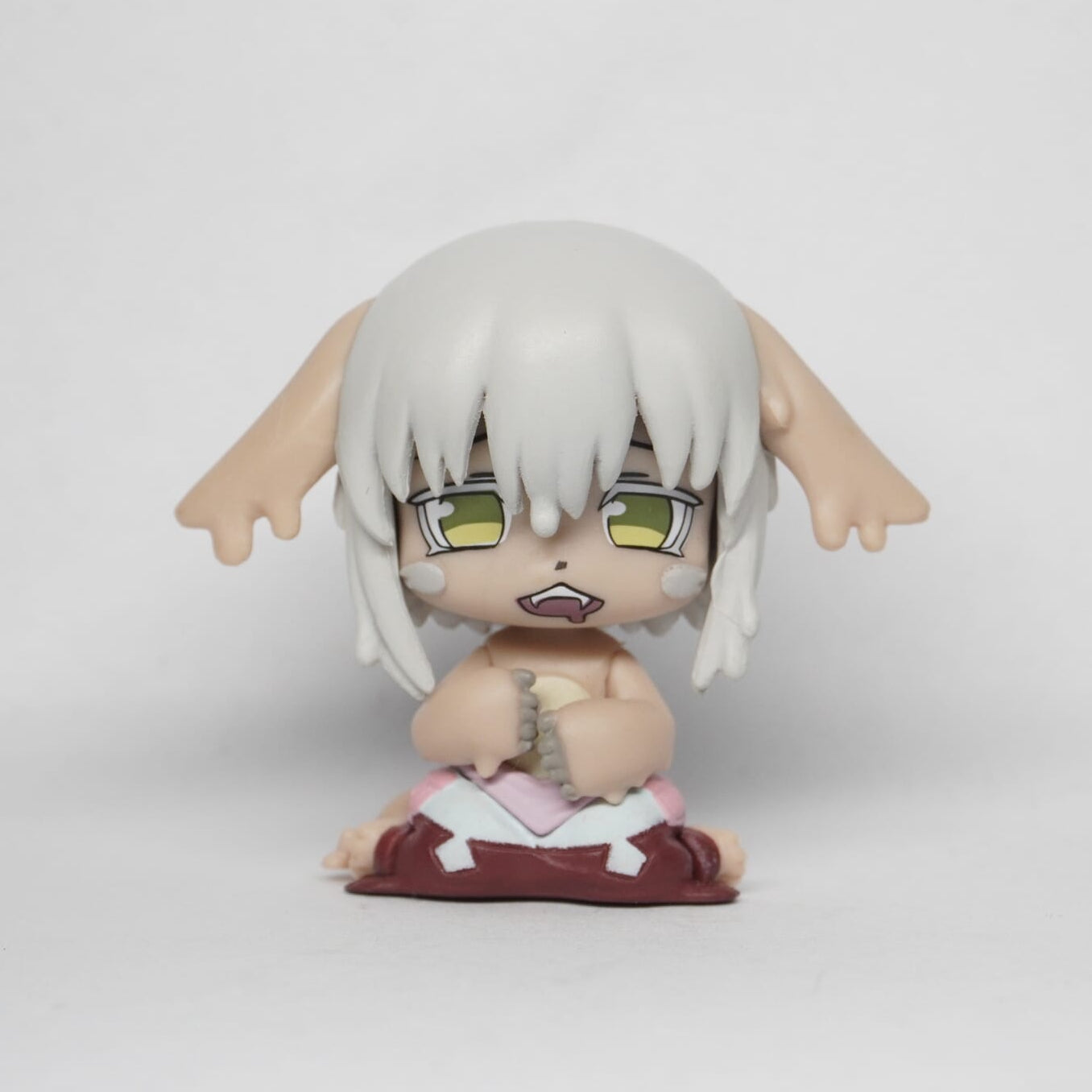 Made in Abyss Nanachi 4 cm Figur