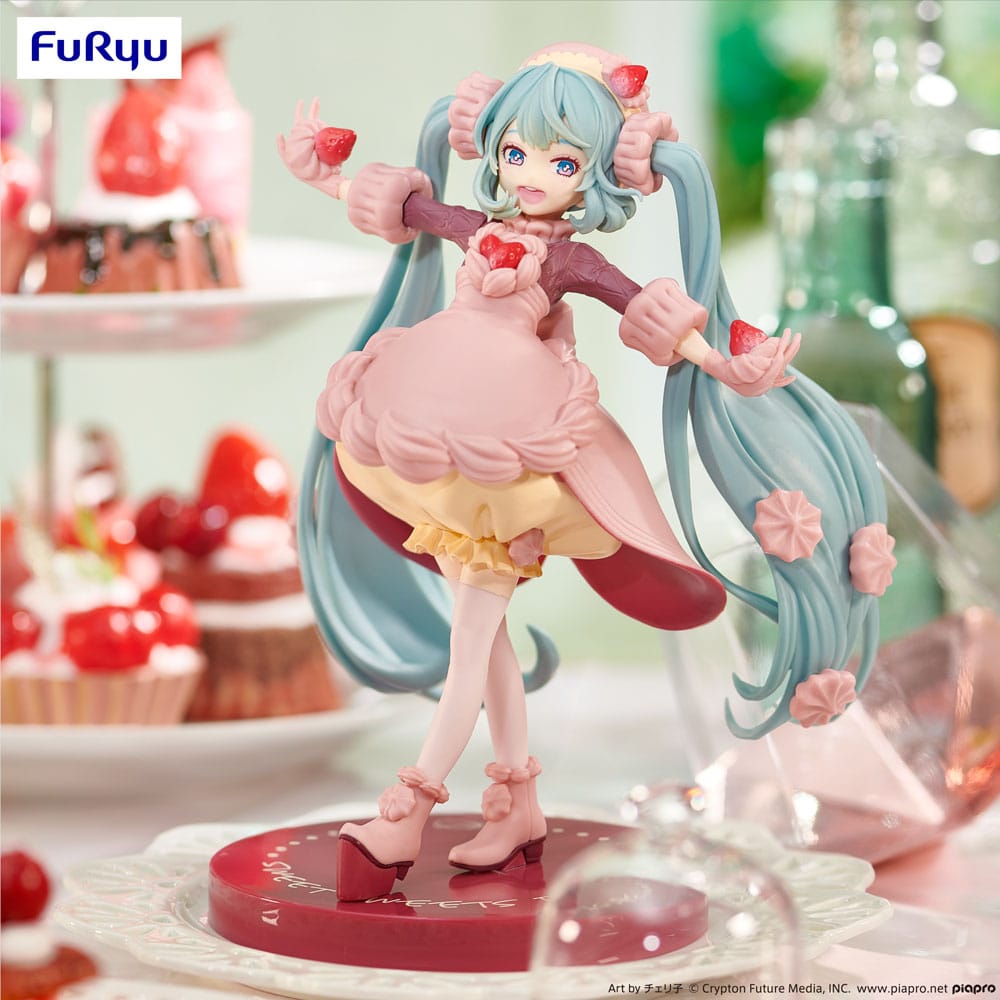 Hatsune Miku Strawberry Chocolate Short 17cm Statue