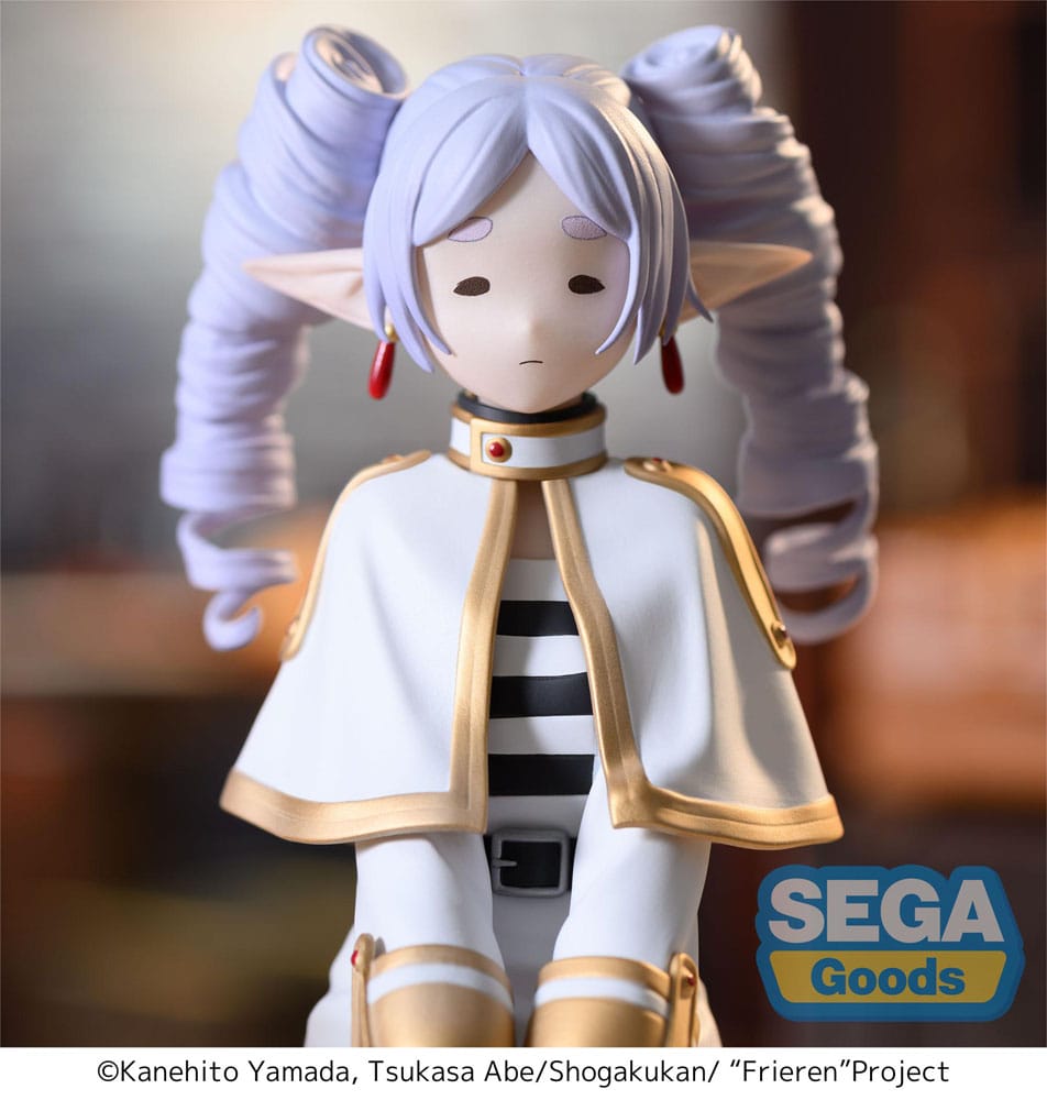 Frieren Perching I have Ringlets 10cm Statue