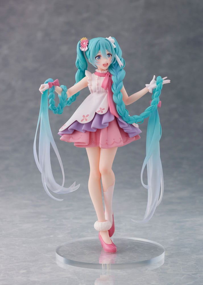 Hatsune Miku Wonderland Rapunzel Ver. 18 cm Statue