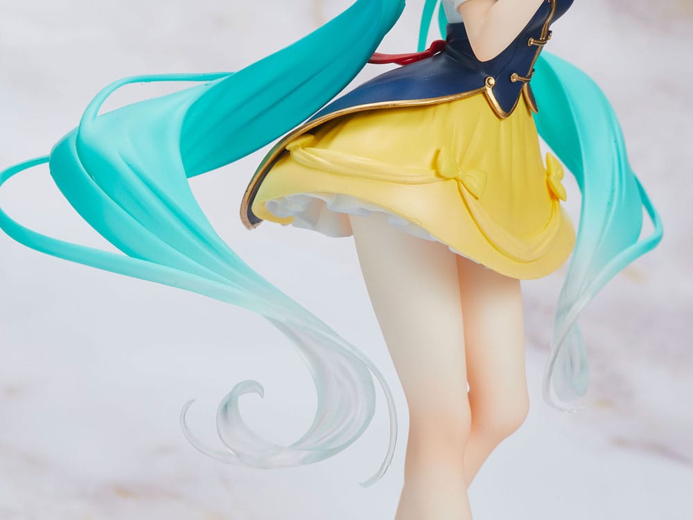 Hatsune Miku Wonderland Snow White 18 cm Statue