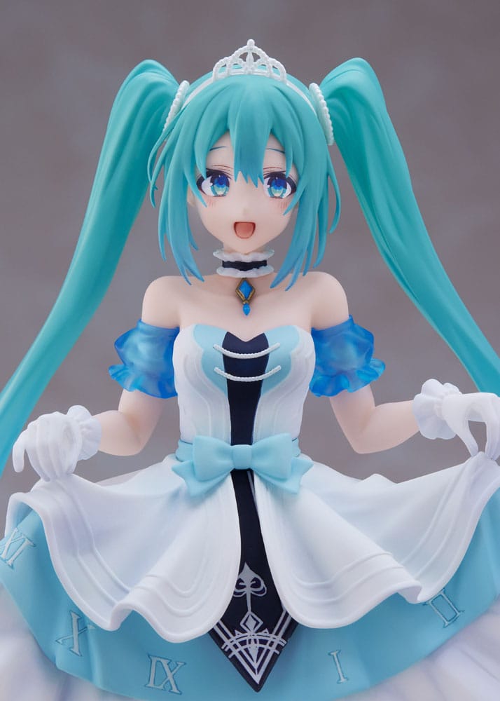 Hatsune Miku Wonderland Cinderella Ver. 18 cm Statue