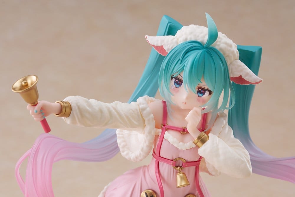 Hatsune Miku Seven Little Goats Wonderland 18 cm Statue