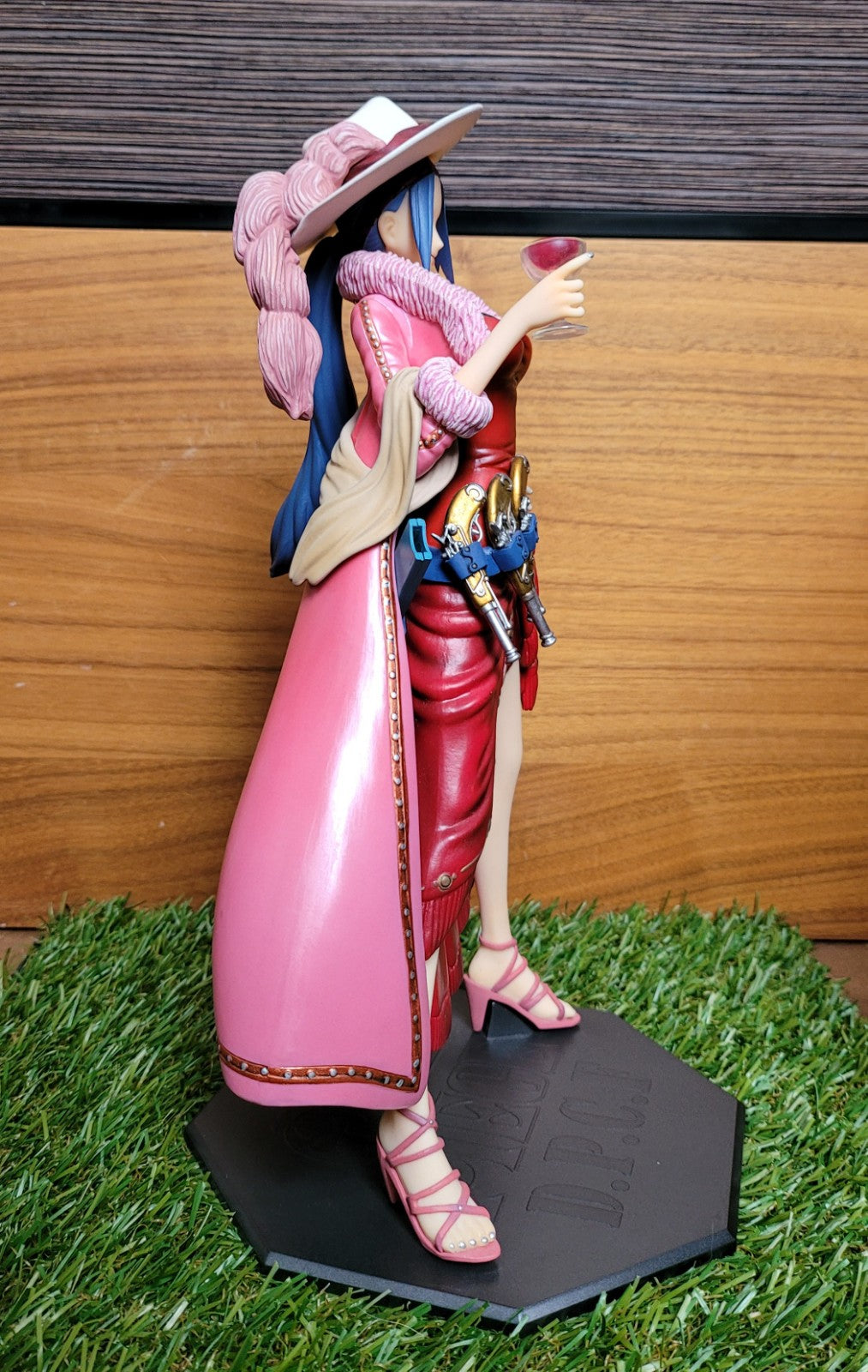 One Piece Vivi DPCF 1/7 Scale Figur Nippon4U
