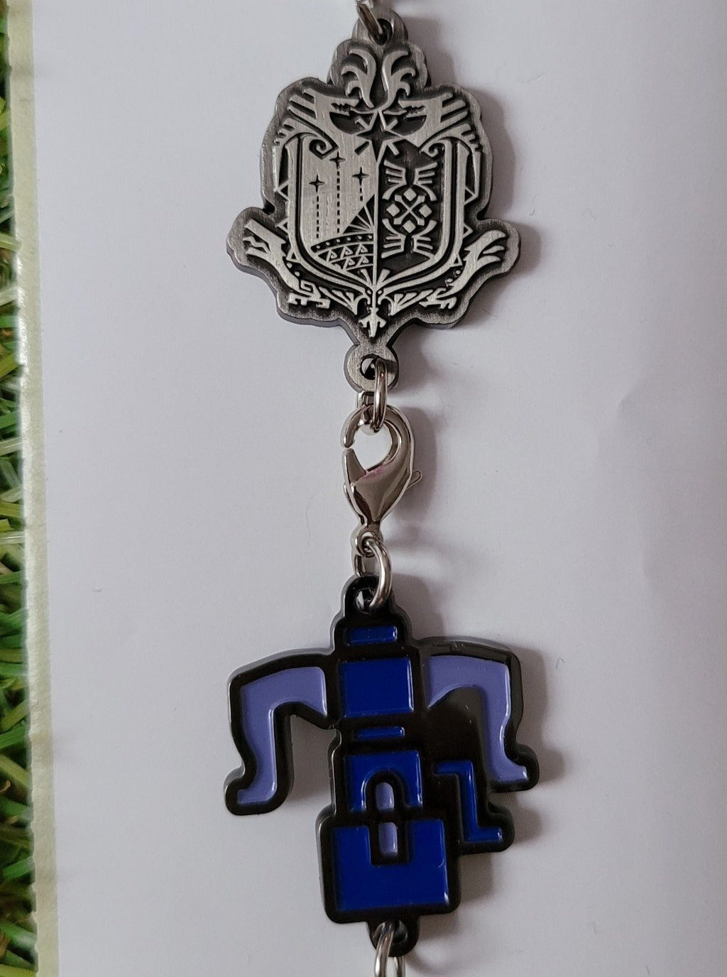 Monster Hunter Schweres Bogengewehr Metall Anhänger Nippon4U