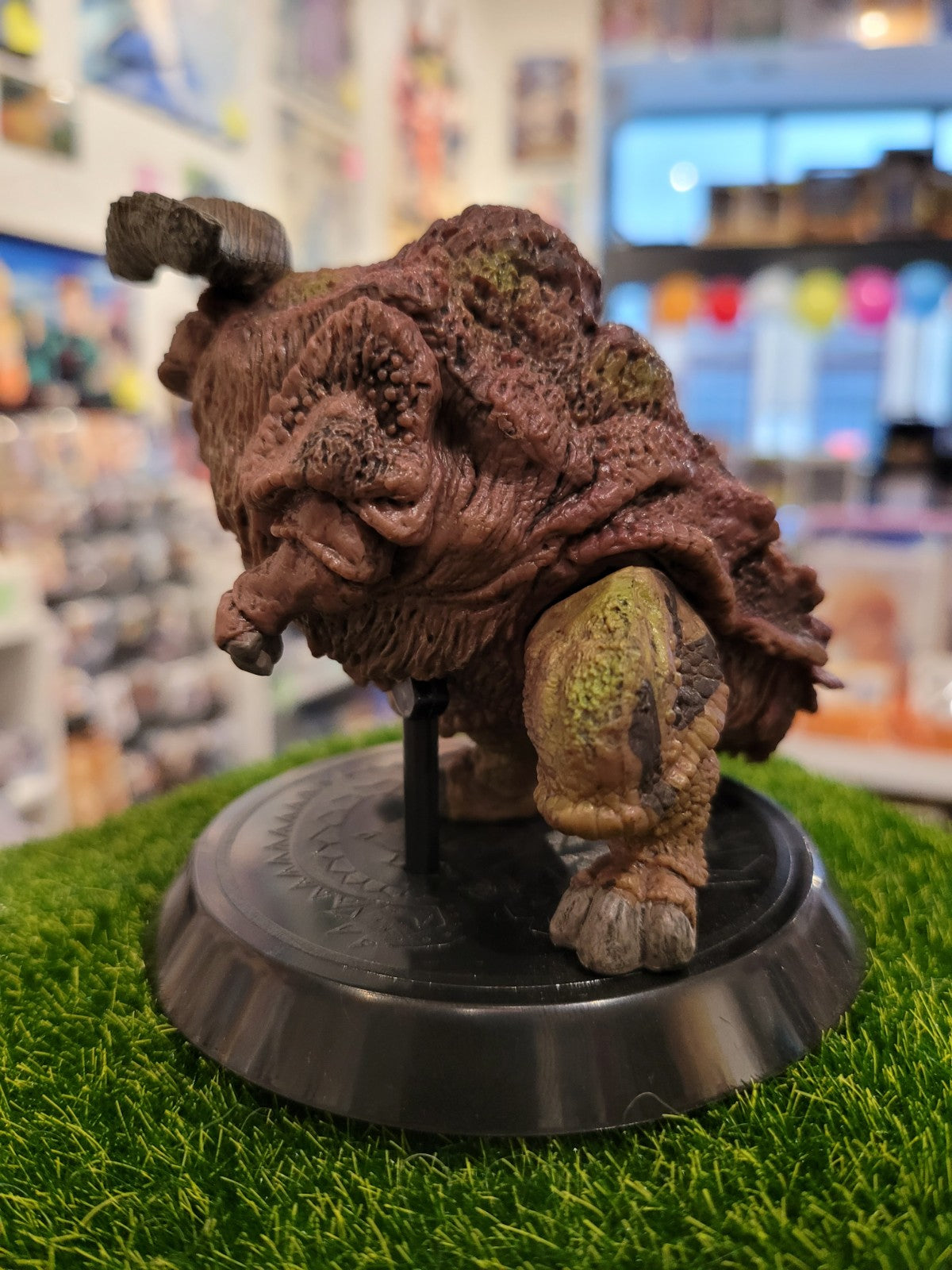 Monster Hunter Duramboros (Rost Version) Figur Nippon4U