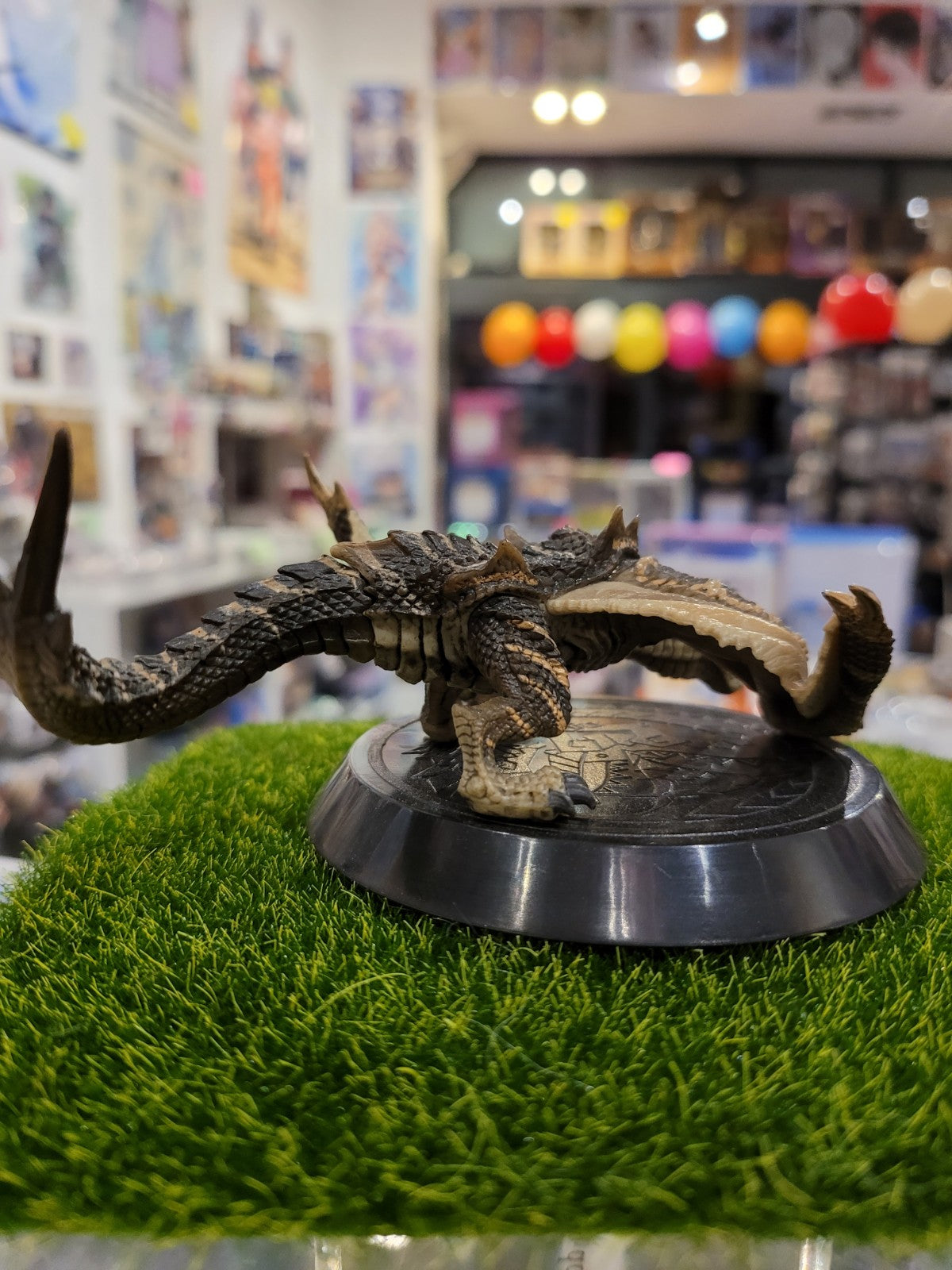 Monster Hunter Tigrex (Brachiale Version) Figur Nippon4U