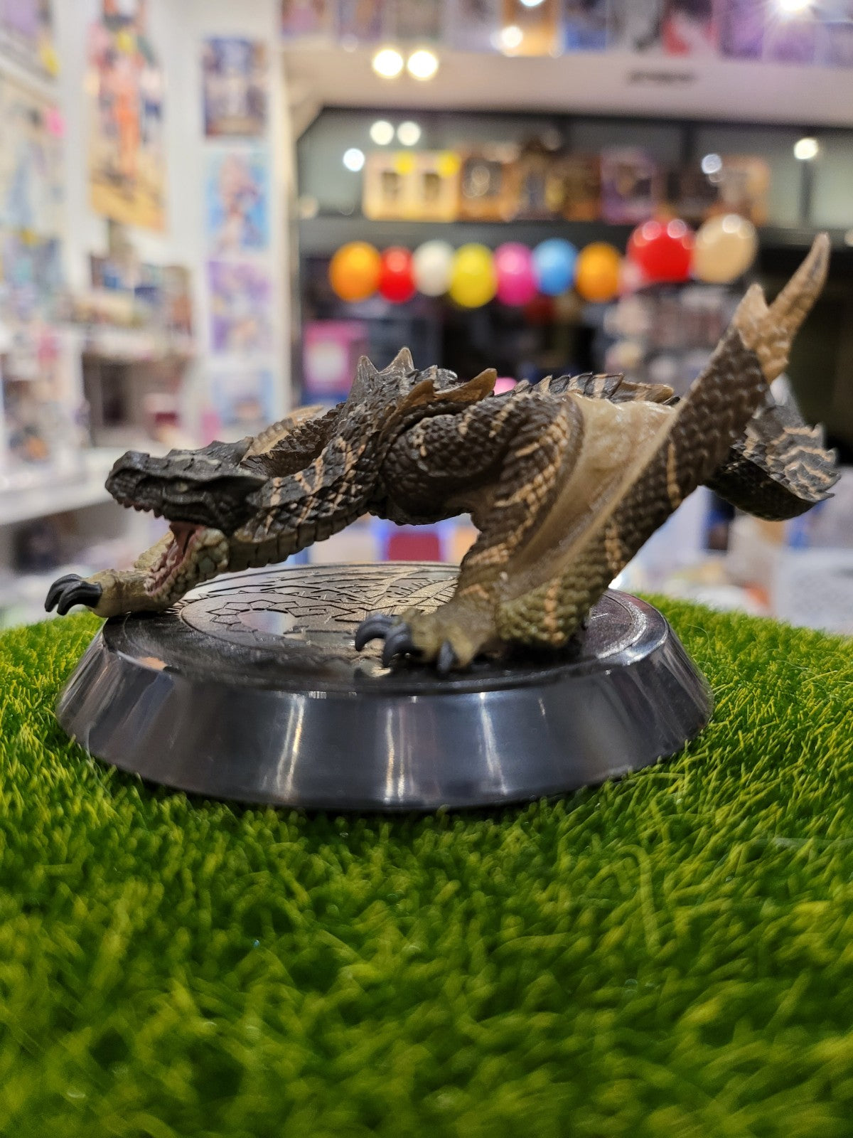 Monster Hunter Tigrex (Brachiale Version) Figur Nippon4U