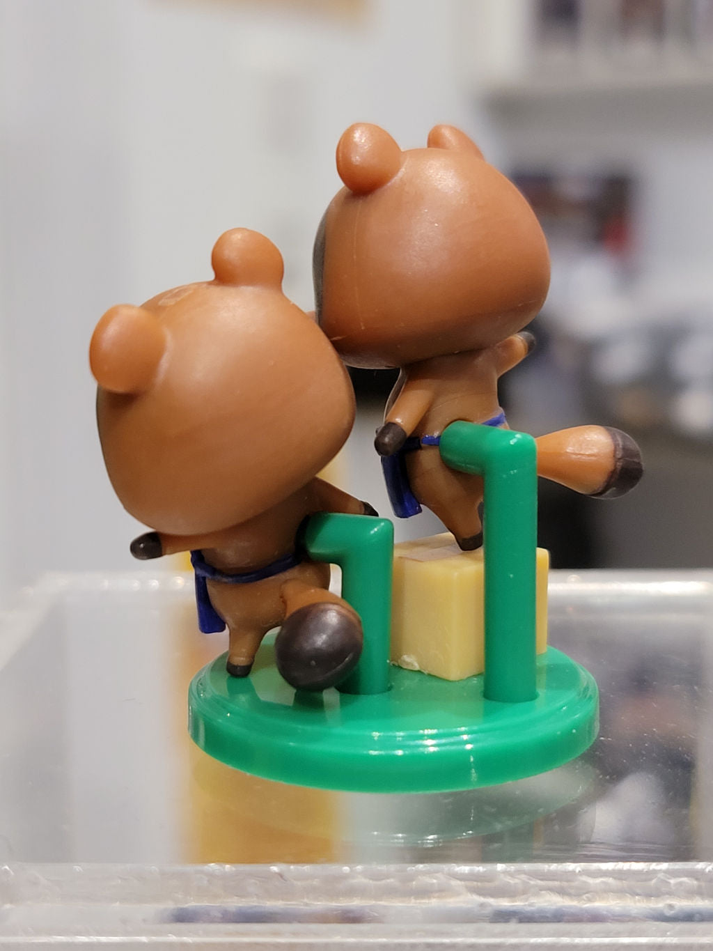 Animal Crossing Timmy & Tommy Choco Egg Figur