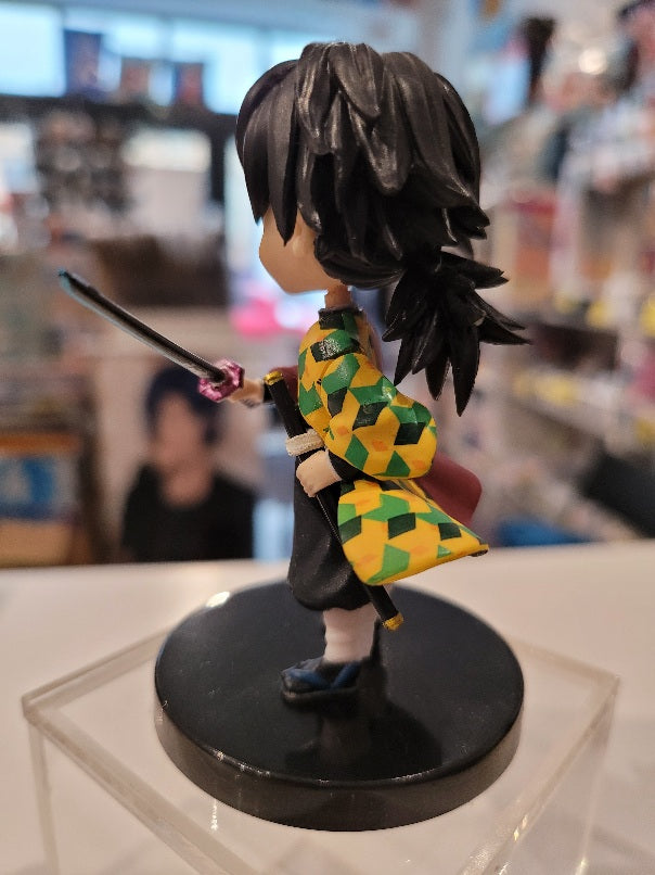 Demon Slayer Giyu Tomioka Q Posket Petit Figur