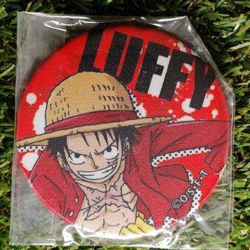 One Piece Ruffy Button mit Stoffüberzug Nippon4U